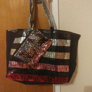 Victoria Secrets Beach bag with make-up clutch